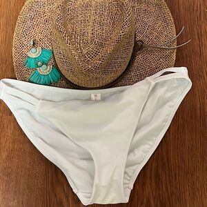 No boundaries White Bikini Bottoms